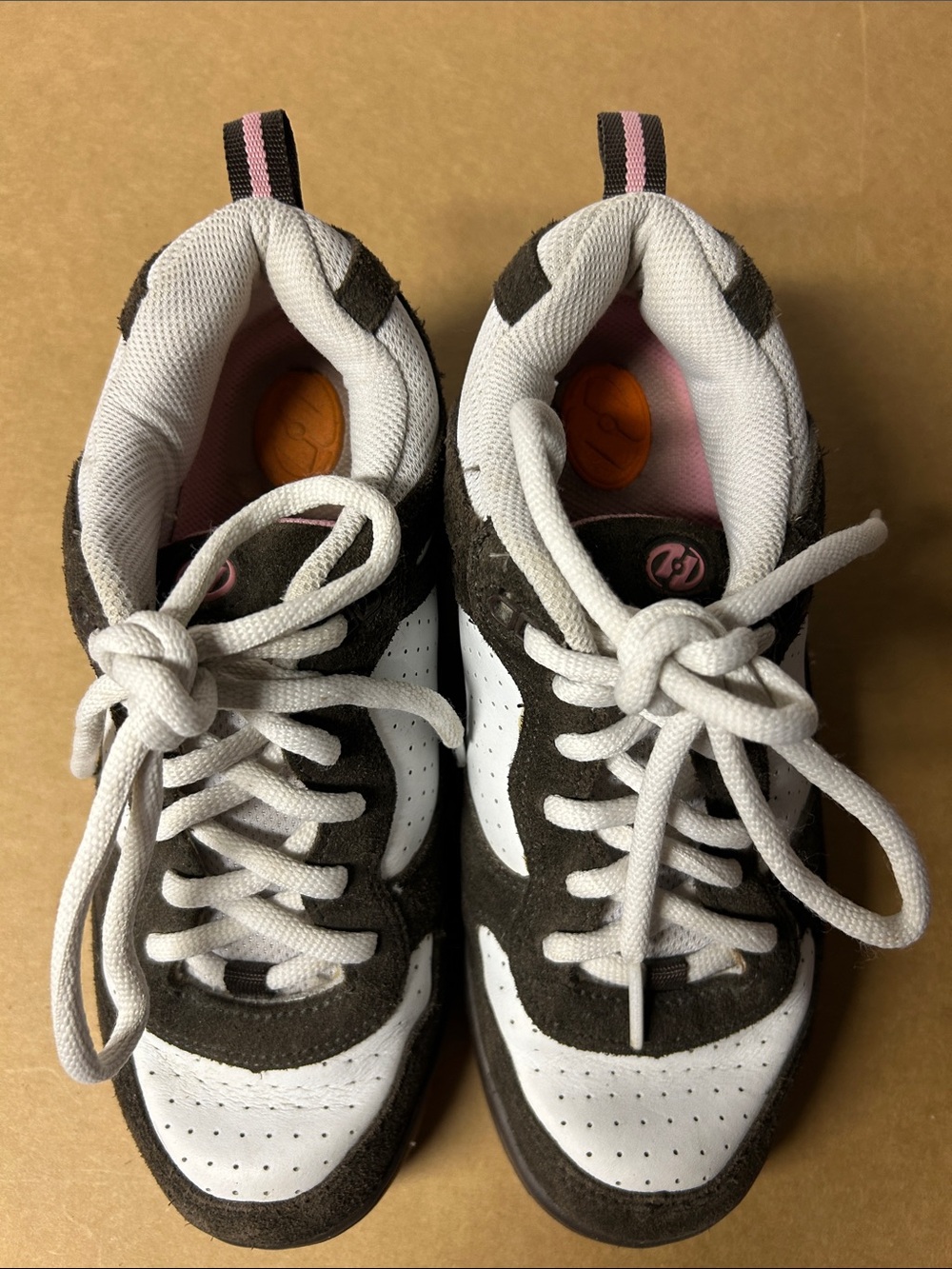 Heelys Kids White, Pink and Brown “Sneakers” type